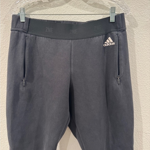 Adidas Women’s Technical Black Z.N.E. SPORTSWEAR Athleisure Pants Size Medium - Picture 3 of 16